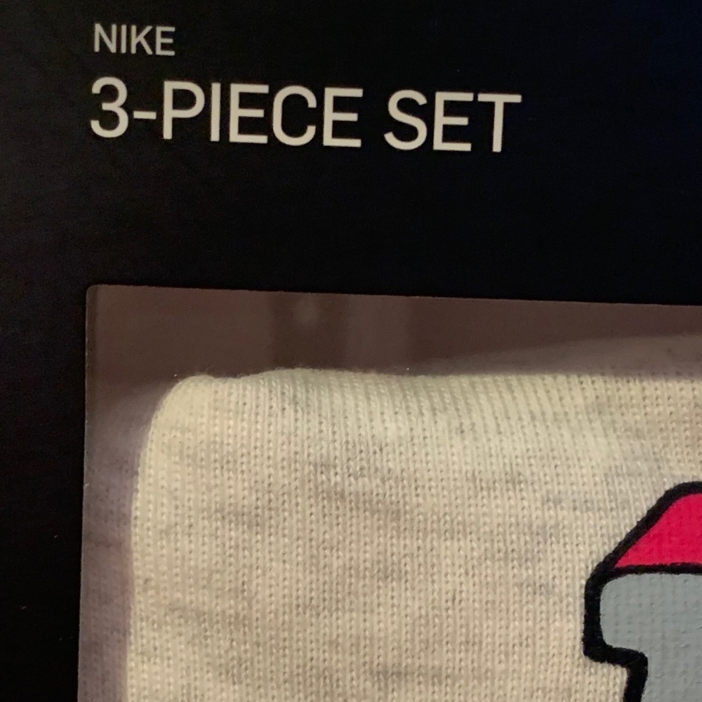 Nike Infant Set - Picture 7 of 9